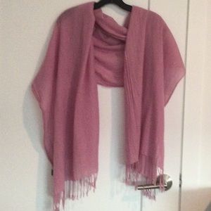 100% cashmere scarf